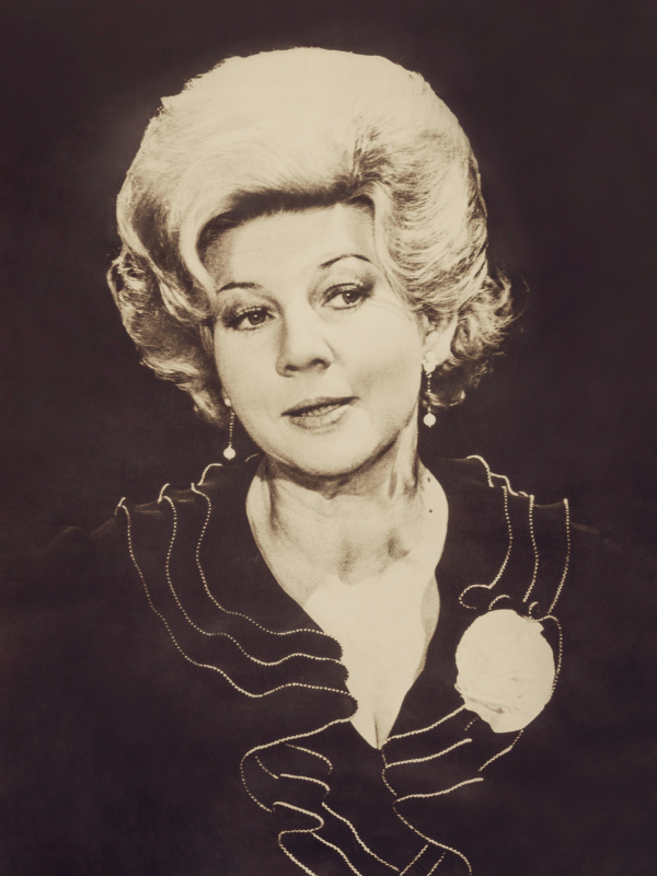 deutsches-kabarettarchiv-sterne-der-satire-lore-krainer-portraet Lore Krainer